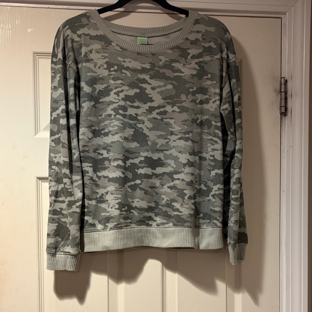 Honeydew USA Green Camo Pullover
